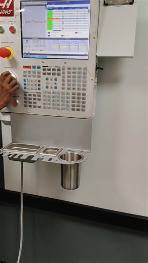 CNC lathe machine operating #shortvideo #cncmachine #govtiti