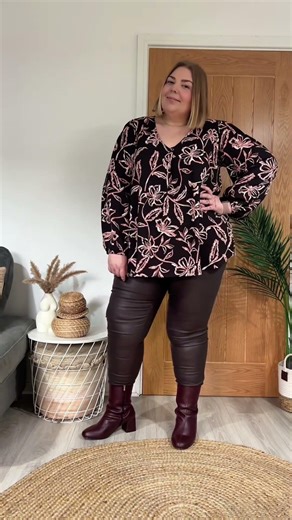 Same print, different styles 💝