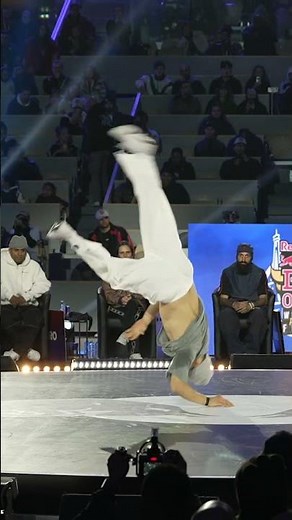 how'd he flip into that? 🔄👀 B-Boy Phil Wizard