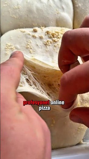Online pizza making tutorial