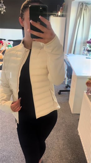 Mini Gym Vlog: My Workout Journey and Struggles