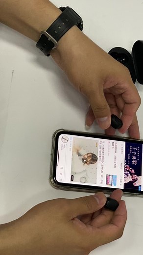 小米蓝牙耳机的使用方式