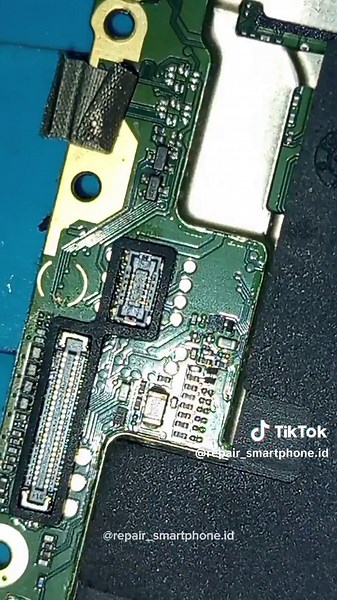 Servis HP: Memperbaiki Kasus Fake Charging Infinix Hot 11 Play