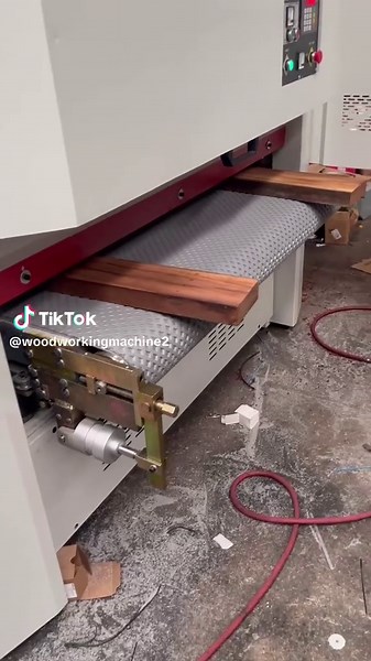 Wide Belt Sanders for Efficient Woodworking