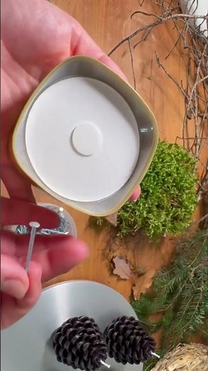 Make your own free candle holder #christmas #christmasdecorations #diy #adventwreath