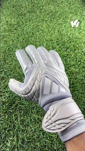 Adidas Copa Pro Fingersave Ice Cold Precision unboxing 🧊 #goalkeeper #adidasgloves #goalkeepergloves