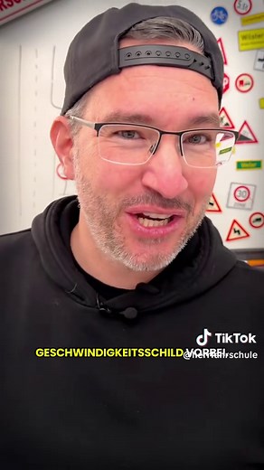 Verkehrsregel leicht erklärt: So funktioniert's richtig!
