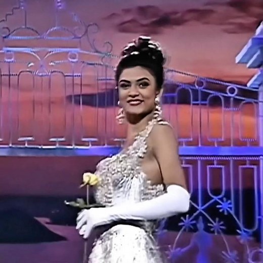 Miss India 1994 Sushmita Sen in the Final Evening Gown Competition at Miss Universe.