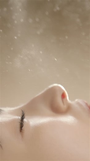 Your moment of transformation. Plunge into absolute renewal, inspired by the science of the sea. Every movement, touch, and sound mirrors a natural rhythm of the ocean, imbuing skin with energy. Each divine texture cocoons skin in healing moisture and profound soothing. Discover that radiant sea you’ve always dreamed about. Book your escape at LaMer.com. #LaMer #SpaDeLaMer | La Mer