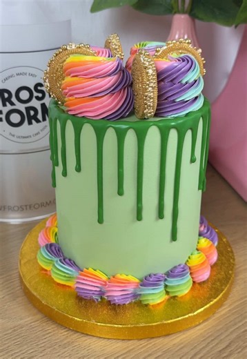 How to Use Soft Buttercream with Frost Form