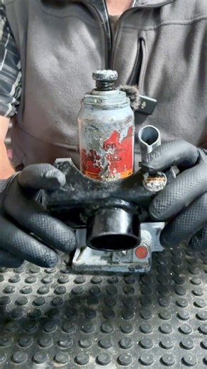 Watch Bottle Jack Buddy Axle Saddle - Lift Truck or Jeep on Amazon Live