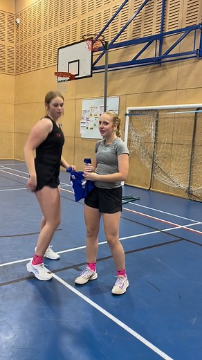 Use these progressions of the same drill to help your athletes master stage 1 defence, and get their heart rates up!🏃‍♀️💪 #defence #netball #netballtraining #netballcoach #defensivenetball #defensivetraining #ellenet #netballer #netballdrillsandskills #training #performancenetball | ElleNet Coaching