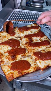 CHEESY CRUST CRAZY BREAD 📍 @thoseguyspies | Those Guys Pies - Pizza, Fingers & Cheese Steaks