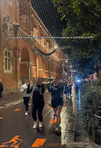 Un RUN CLUB 100% féminin à Toulouse ça existe. Rejoins le ALM RUN CLUB. Gratuit, fun et accessible à toutes ❤️ #running #runclub #toulouse #girls #fyp
