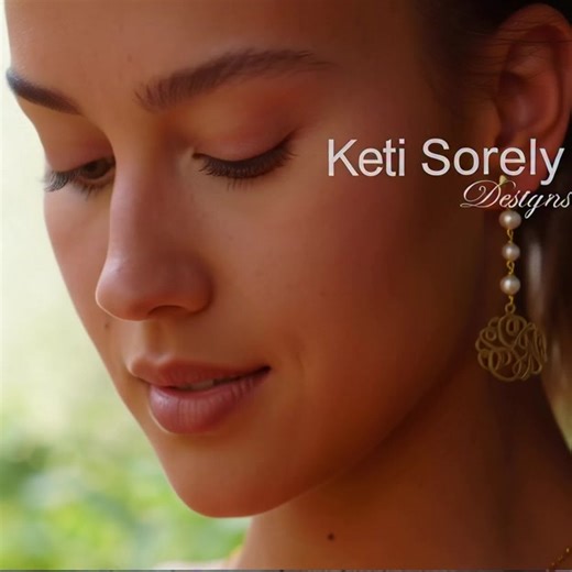Personalized elegance meets timeless charm. Handcrafted pearl monogram earrings—your initials, your story, your sparkle. Perfect for gifting or treating yourself 💝 Available in Sterling Silver or Solid Gold. #CustomJewelry #PearlEarrings #MonogramMagic #GiftIdeas #HeirloomStyle | Keti Sorely Designs