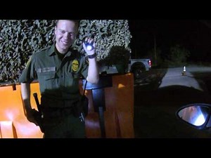 Popping Checkpoint Refusal - US Border Patrol Agent grabs Weapon and seizes Balloon