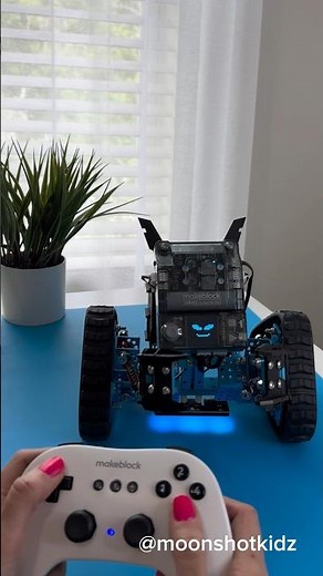 Today I want to show you a new #makeblock mBot2 Rover robot by ‪@xTooledu‬