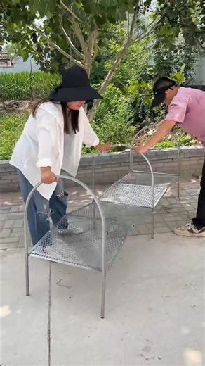 Outdoor Badminton Shot - Street Play with a Surprise Hand Pass #chickencoop #cage