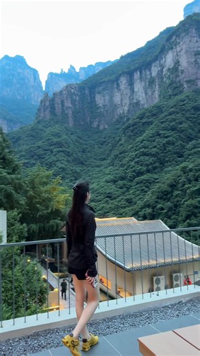 Cái giá của hạnh phúc và tự do: suy ngẫm về ràng buộc và cô đơn