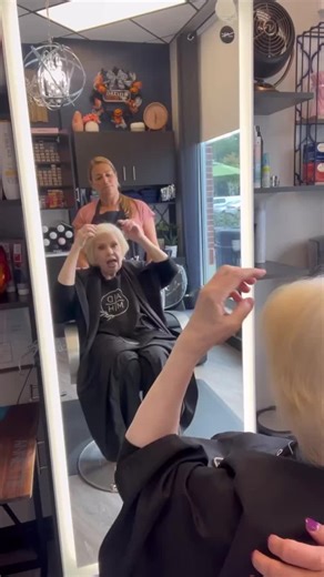 The hardest edit to date…. Meet Celia🌹They don’t make them like her anymore. She’s classy yet fiesty. Traditional yet modern. Comical yet devoted. She was widowed this year after taking such wonderful care of her husband and now she’s pushing herself ‘for her kids’. A shining role model. Consultations are imperative at any age and any stage of your hair journey. She came with photos of haircuts she loved and haircuts she hated. We worked together and gave her something phonemonal. Her grey hair