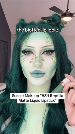 Green Lipstick 2 Different Ways 🐍