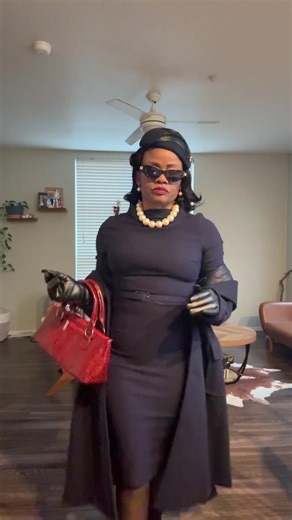 Vintage Fashion Inspiration for Women Over 50