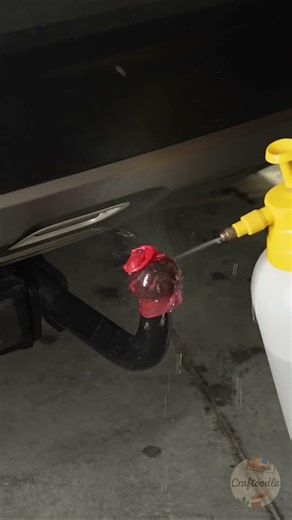 Protect your car tow bar from rust easily 🚙 #lifehacks #car