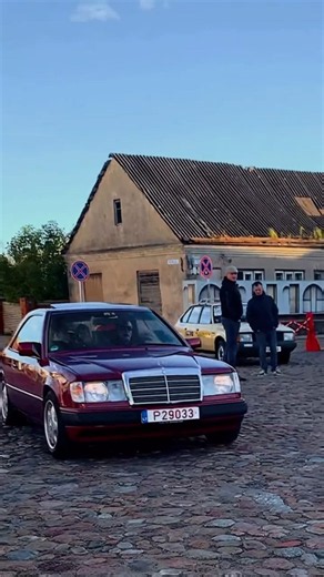 Mercedes-Benz W124 class E