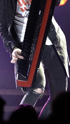 👑All hail the Keytar King👑 A clip from Urgent (Live in Halifax 2025) available now on Youtube | Foreigner