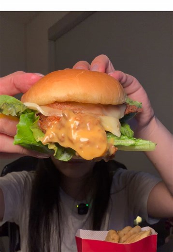 Trying @Chick-fil-A again for the second time WITH sauces mukbang! Didnt know I missed out 😂 sorry about my stomach growling towards the end! I was hungry 😅 #mukbang #bigbites #chickfila