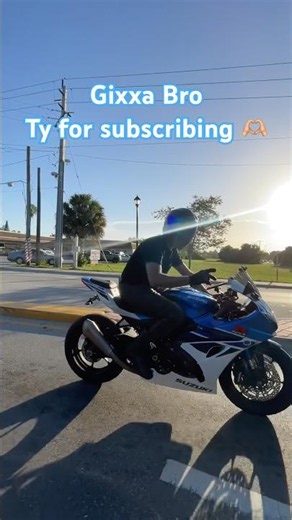 Suzuki GSX-R1000RR Pulls Up to the Light! 🔥 This Beast Sounds Insane 🏍️ #Shorts