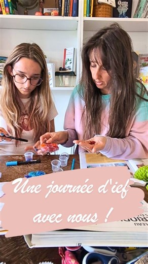 Dorothée Ossart & Lili-Rose | Vous passez la journée d' instruction en famille avec Lili-Rose et moi ?! Voilà à quoi ressemblent nos journées en ce moment ! 🌿 .... | Instagram