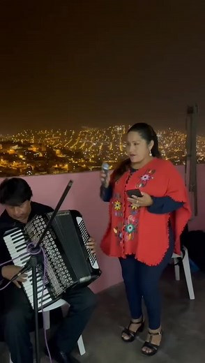 60K views · 757 reactions | Un hermoso tema musical bajo el respaldo musical de grandes maestros con amplía trayectoria musical el acordeón del maestro Porfirio Berrocal,en la primera guitarra del maestro Felipe Ruiz y Raúl Pariona en la segunda guitarra. Gracias mil por la preferencia. Claudia de Chipao con cariño para ustedes. #claudiadechipao #ayacuchoperu #huayno #chipao #peru #Ayacucho #recuerdos #VozEnVivo #mujer \@ | Claudia De Chipao | Facebook