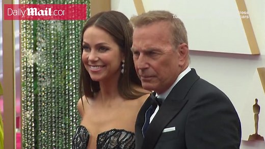 Video: Kevin Costner and wife Christine Baumgartner stun at 2022 Oscars | Daily Mail Online