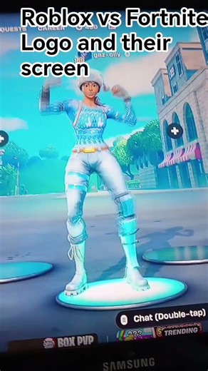 roblox vs Fortnite Logo and their screen