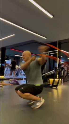 mike tyson jumping rope double under #boxing #miketyson #mikey #mike #peekabooboxing