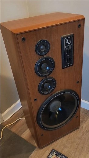 Infinity SM 152 speakers demonstration