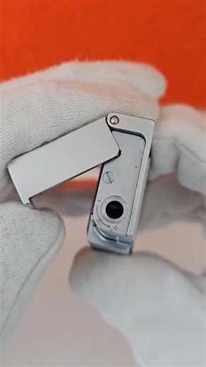 The Linear Pocket Gas Lighter by Braun 1970s Unboxing one of the best and most futuristic gas lighters of the collection. Invented in the 1970s for Braun by fe | Histoireduneflamme.