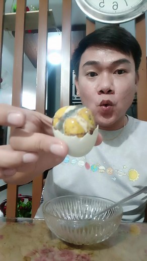Balut mukbang #balut #mukbang #fyp #foryoupage #balutmukbang