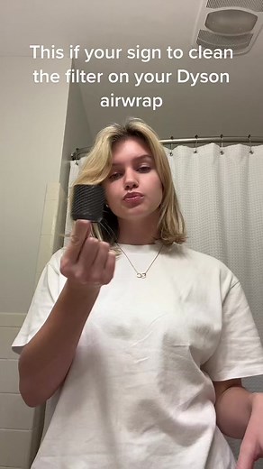 How to Clean Dyson Airwrap Filter Easily