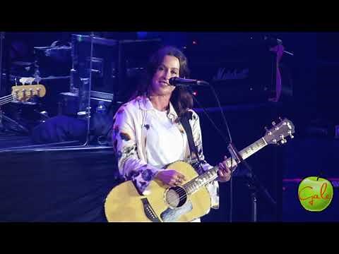 HEAD OVER FEET - Alanis Morissette 2023 World Tour Live in Manila [HD]