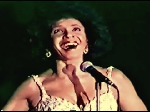 Shirley Bassey - The Greatest Love Of All (1990 Live in Yokohama)