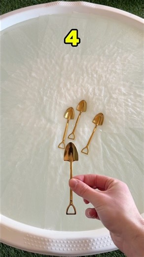 How Many Spade Sink In Water?