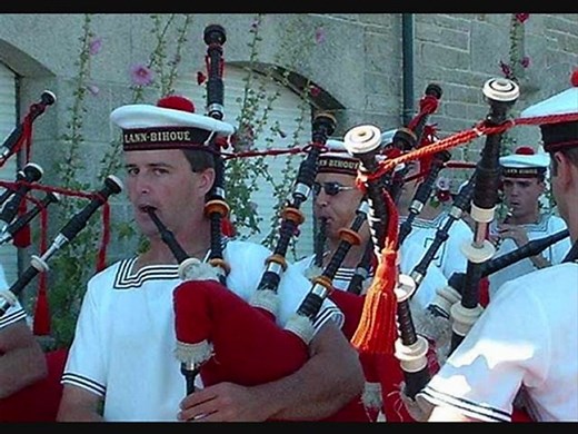 amazing grace- celtic bagpipes