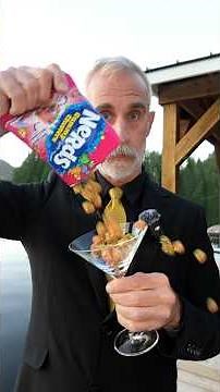 Rich guy tries cheap supermarket candy, part 26: Maynards Swedish Berries and Nerds Gummy Clusters