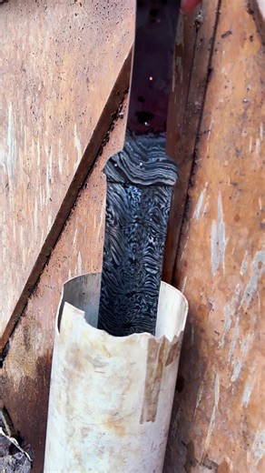 Making Fire pattern Damascus steel Gladiator #customs #fypシ゚viral #handmade