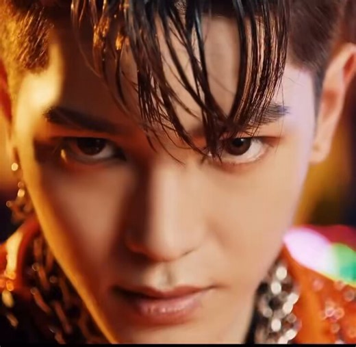 Wait this is the sticker nct fans were bragging about? Of course bts can't do this cause they don't make thr@sh music 💀💀😂🫵