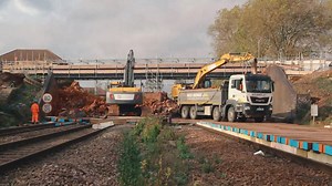 30K views · 512 reactions | ️ A fascinating demolition vid ... Last year we demolished Bromham Road bridge in Bedford to rebuild it higher and install electrified wires underneath.  Electric trains can now safely pass beneath ✅ ➡️https://www.networkrail.co.uk/running-the-railway/our-routes/east-midlands/midland-main-line-upgrade/ #ThrowbackThursday | Network Rail | Facebook