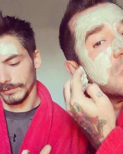 Mathieu & Ezio | Préparation matinale pour notre voyage chez Jérôme et Lucile... .... Rire... Amour... Amitié... #love #amour #amitié #adp @adpm6... | Instagram