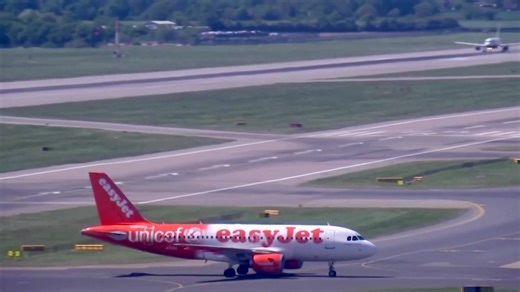 21K views · 297 reactions | European visitors to Britain will now have to purchase an electronic permit in advance for trips, as the UK government like others is seeking to strengthen immigration security by screening people at the border https://reut.rs/3DQRSz3 | Reuters | Facebook